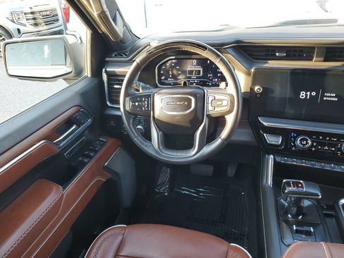 Used 2024 GMC Sierra 1500 Denali Ultimate AWD/4WD image 13