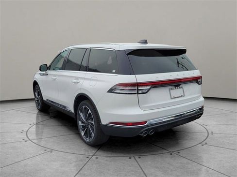 New 2025 Lincoln Aviator Reserve image 8