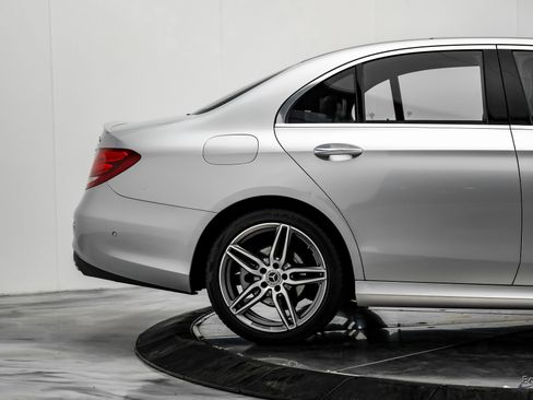 Used 2020 Mercedes-Benz E 350 4MATIC Sedan w/ Parking Assistance Package image 17