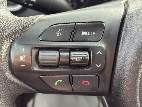 Used 2018 Kia Sorento FWD V6 image 36