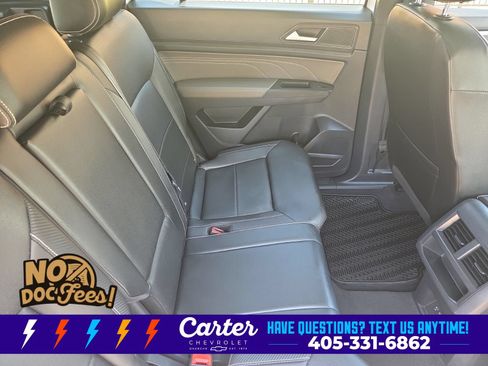Used 2023 Volkswagen Atlas Cross Sport SE AWD/4WD image 33