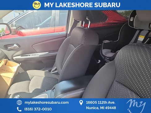 Used 2019 Dodge Journey SE w/ Blacktop Package FWD image 6