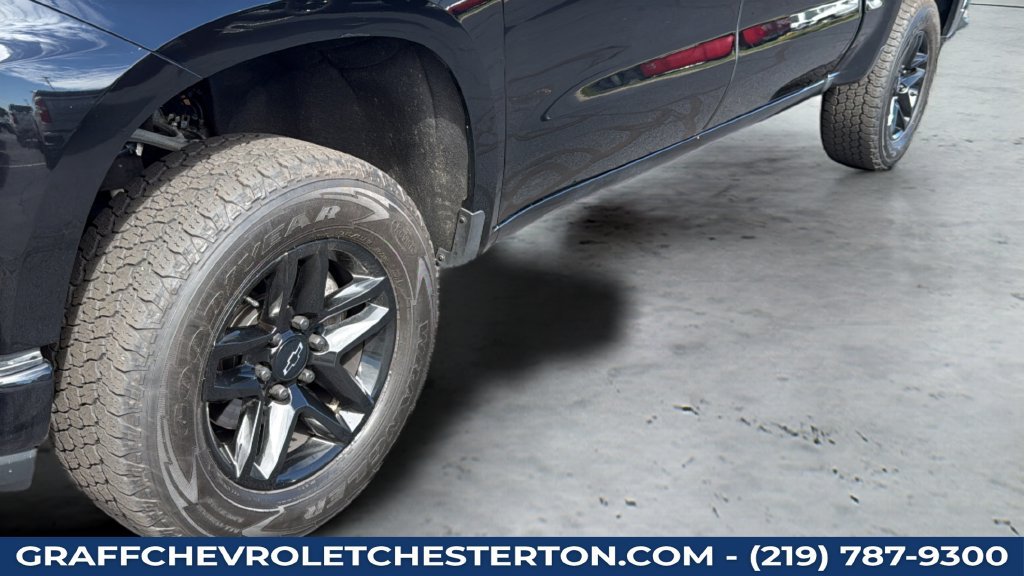 Used 2021 Chevrolet Silverado 1500 LT Trail Boss w/ Convenience Package II AWD/4WD image 29