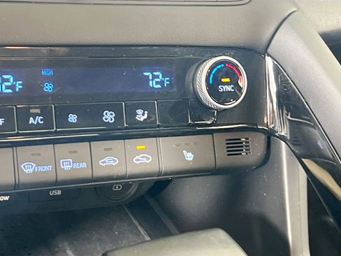 Used 2023 Hyundai Elantra SEL w/ Convenience Package image 20