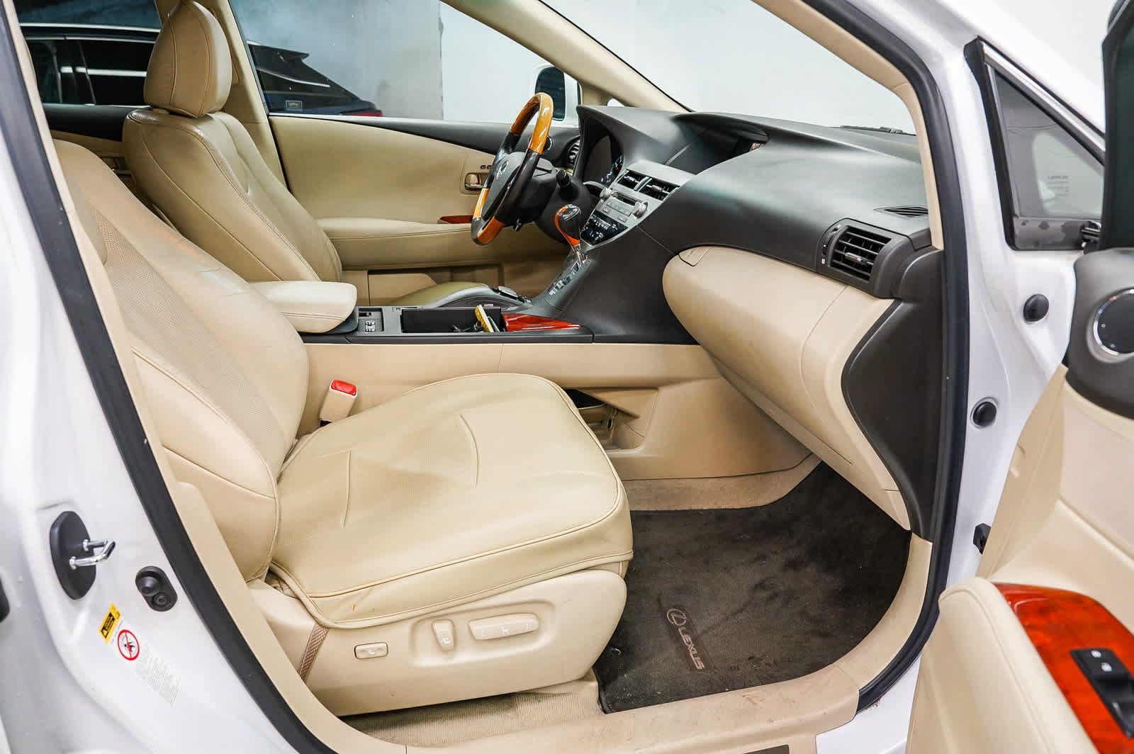 Used 2011 Lexus RX 350 2WD w/ Premium Pkg image 17