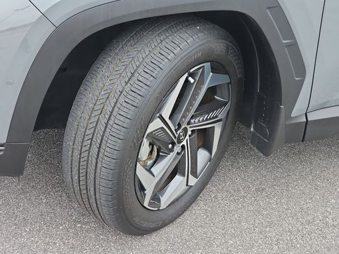 Used 2024 Hyundai Tucson Limited image 31