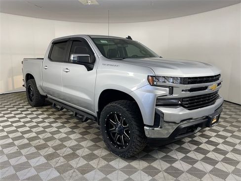 Used 2020 Chevrolet Silverado 1500 LT image 25