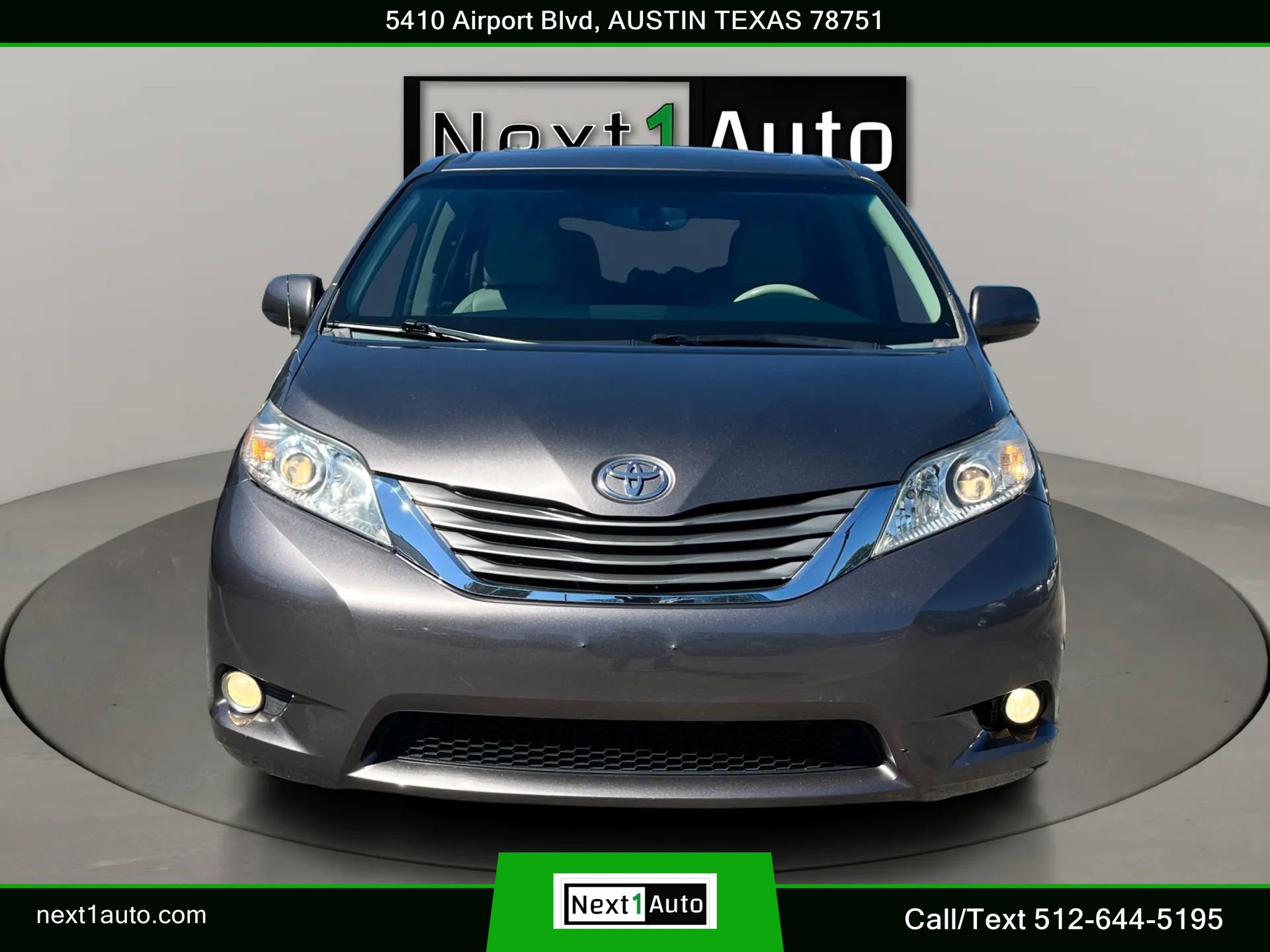 Used 2014 Toyota Sienna XLE w/ Entertainment Package FWD image 10
