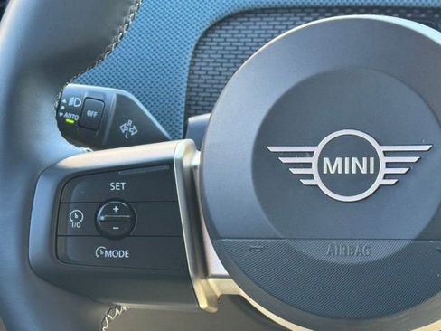 Used 2025 MINI Cooper Countryman S w/ Comfort Package Max image 19