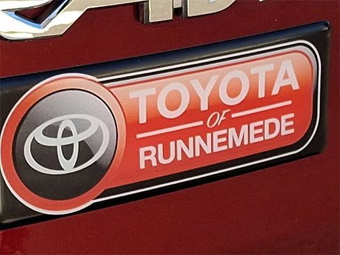 Certified 2023 Toyota RAV4 XLE image 30