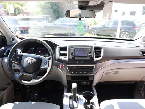 Used 2019 Honda Pilot LX image 14