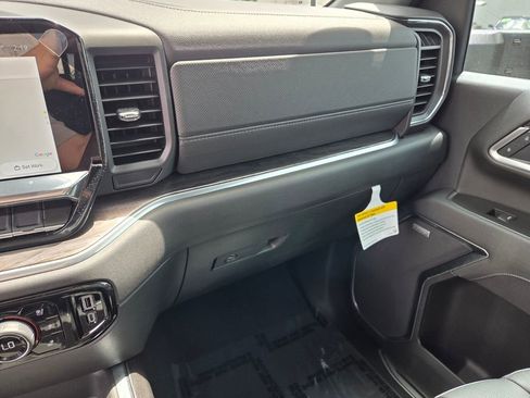 Certified 2025 Chevrolet Silverado 3500 LTZ w/ LTZ Convenience Package image 29