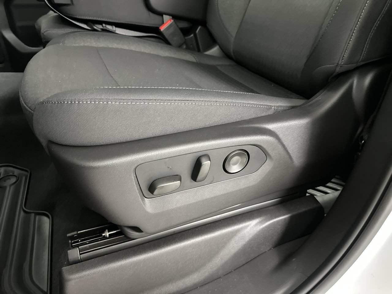 New 2026 Chevrolet Silverado 2500 Custom w/ Custom Value Package AWD/4WD image 12