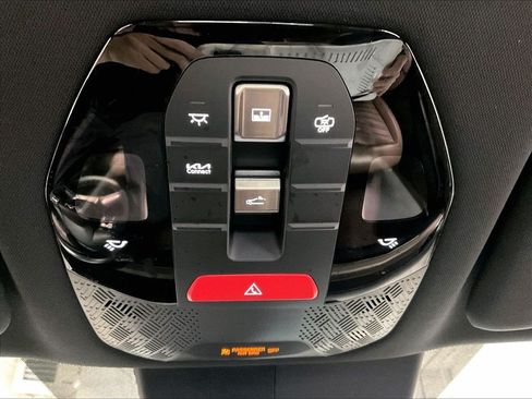 Used 2024 Kia EV9 Land AWD/4WD image 27