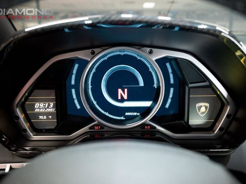 Used 2017 Lamborghini Aventador LP 700-4 image 95