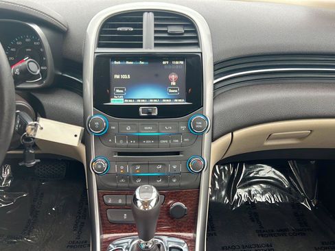 Used 2013 Chevrolet Malibu LT FWD image 11