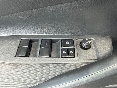 Used 2023 Toyota Corolla LE FWD image 11