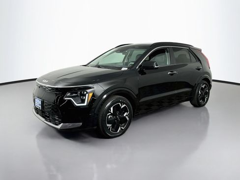 Used 2024 Kia Niro Wave FWD image 3