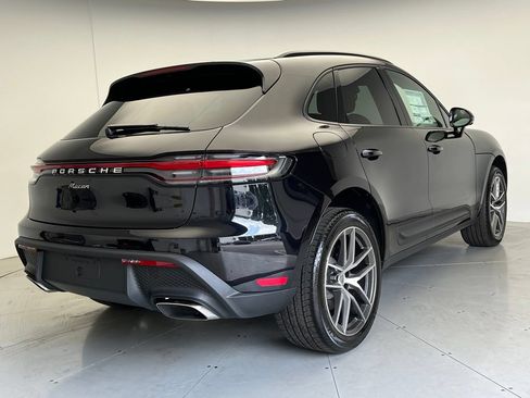 Used 2026 Porsche Macan AWD/4WD image 22