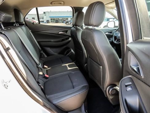 Used 2025 Buick Encore GX Preferred FWD image 17