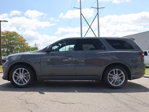 Used 2023 Dodge Durango GT RWD image 2