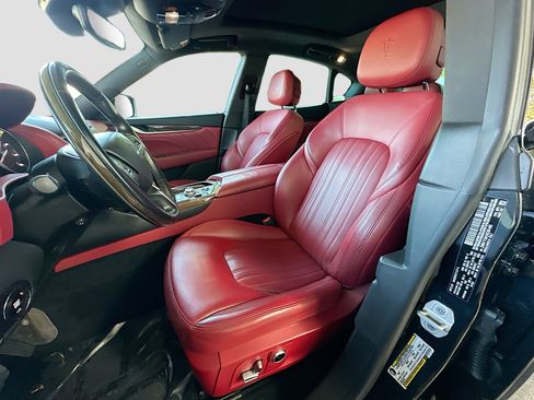 Used 2022 Maserati Levante Modena image 21