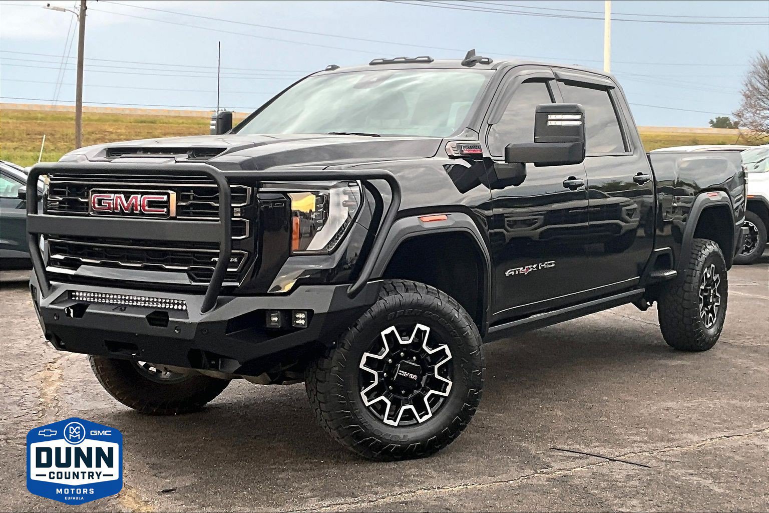 Used 2024 GMC Sierra 2500 AT4X AWD/4WD image 1