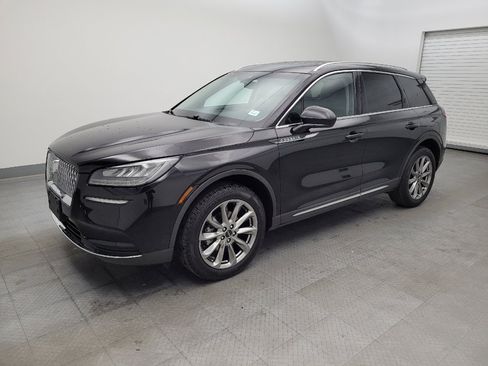 Used 2022 Lincoln Corsair AWD w/ Premium Package image 2