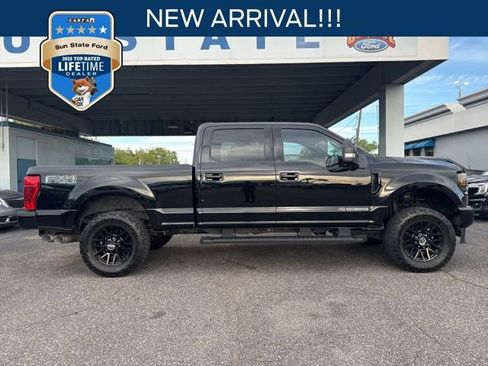 Used 2022 Ford F250 Lariat w/ Black Appearance Package image 1