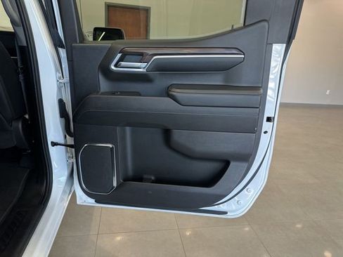 Used 2024 GMC Sierra 1500 SLT image 46
