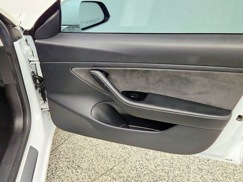 Used 2019 Tesla Model 3 Standard Range Plus RWD image 29