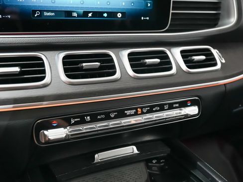 Used 2021 Mercedes-Benz GLE 350 4MATIC image 29
