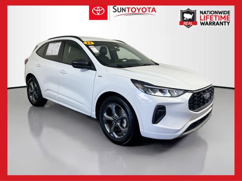 Used 2023 Ford Escape ST-Line image 1