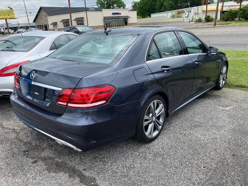 Used 2016 Mercedes-Benz E 350 Sedan image 4