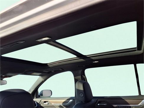 Used 2024 GMC Acadia Denali image 22