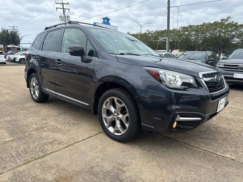 Used 2018 Subaru Forester 2.5i Touring image 3