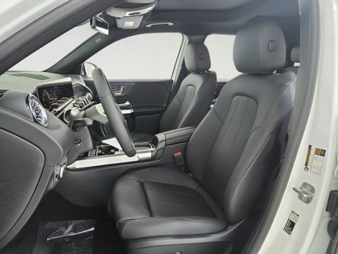 Certified 2026 Mercedes-Benz GLB 250 image 17