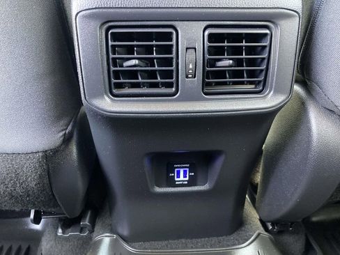 Used 2022 Toyota RAV4 LE FWD image 16