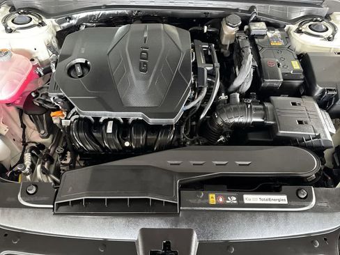 Used 2025 Kia K5 GT-Line w/ GT-Line Premium Package FWD image 12