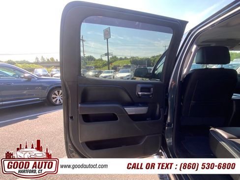 Used 2017 Chevrolet Silverado 1500 LTZ Z71 w/ LTZ Plus Package AWD/4WD image 11
