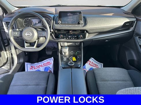 Used 2022 Nissan Rogue SV image 18