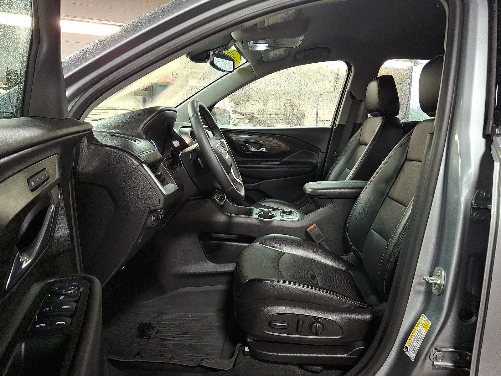 Used 2023 GMC Terrain SLT AWD/4WD image 13