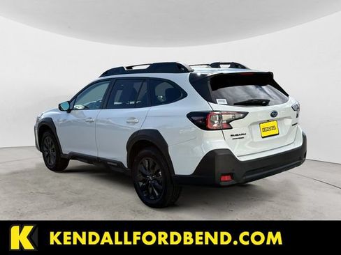 Used 2025 Subaru Outback Onyx Edition AWD/4WD image 3