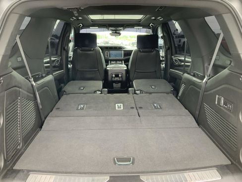 Used 2023 GMC Yukon Denali w/ Denali Reserve Package AWD/4WD image 11