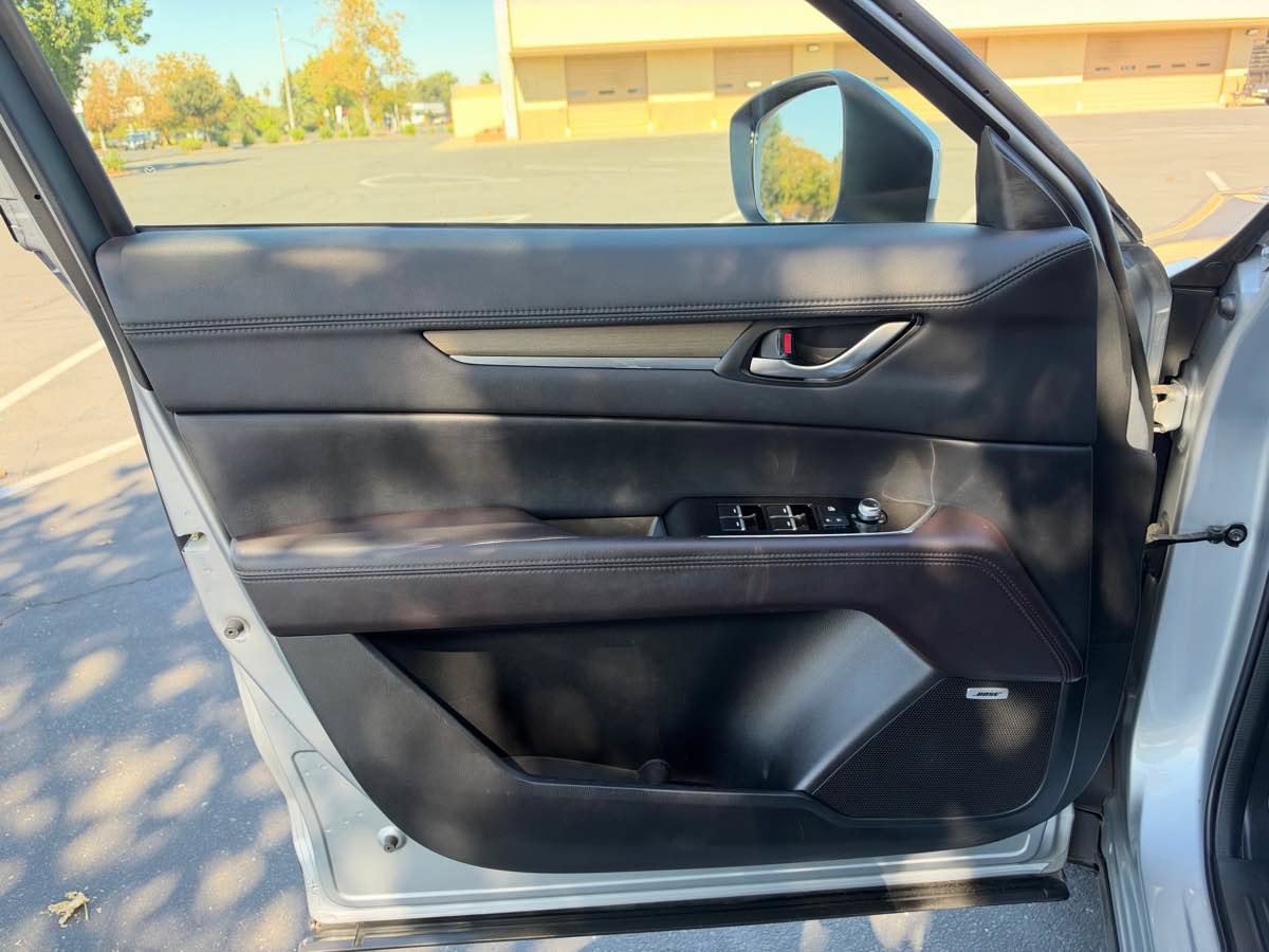 Used 2019 MAZDA CX-5 Signature AWD/4WD image 12