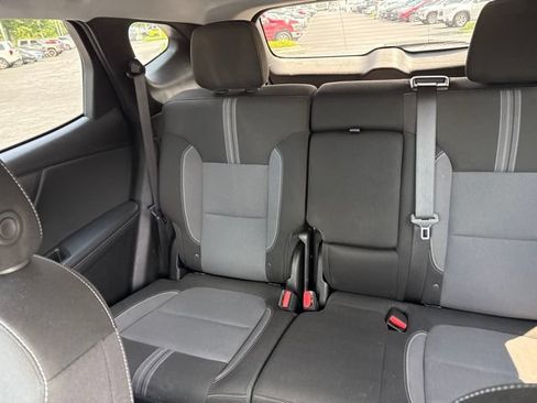 Used 2025 Chevrolet Blazer LT AWD/4WD image 11