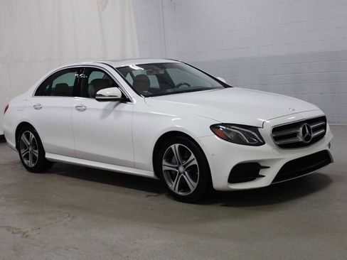Used 2017 Mercedes-Benz E 300 4MATIC image 13