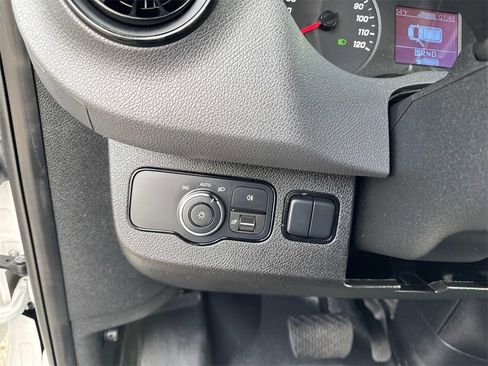 Used 2021 Mercedes-Benz Sprinter 2500 image 24