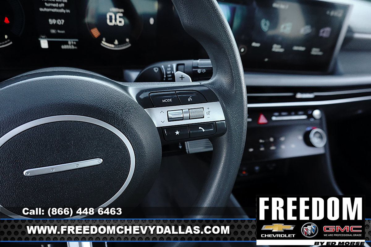 Used 2025 Hyundai Sonata SEL FWD image 21