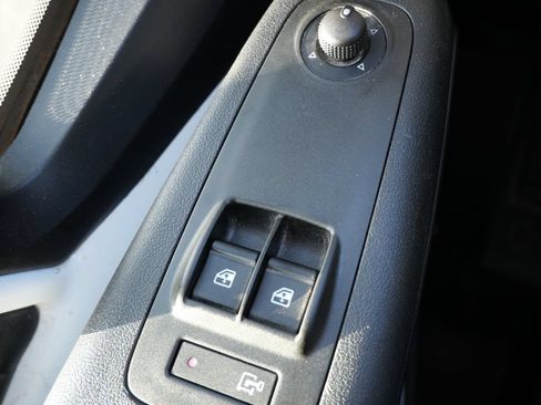 Used 2023 RAM ProMaster 2500 FWD image 13